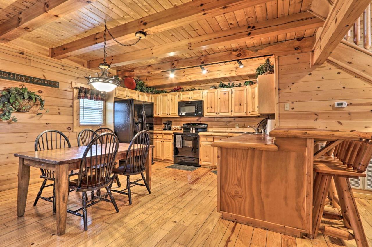 Pigeon Forge Cabin With Games, 1 Mi To Parkway! 외부 사진